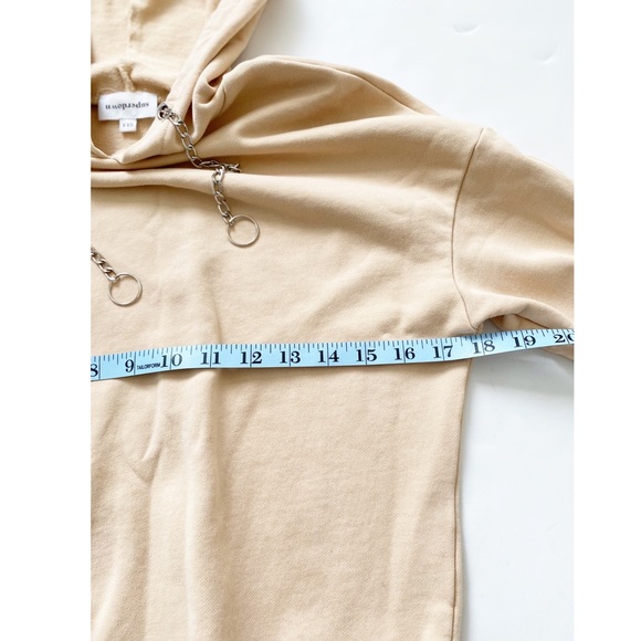 Superdown | Riley chain hoodie - Picture 6 of 8